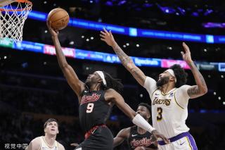 足在场上建 足在场上建