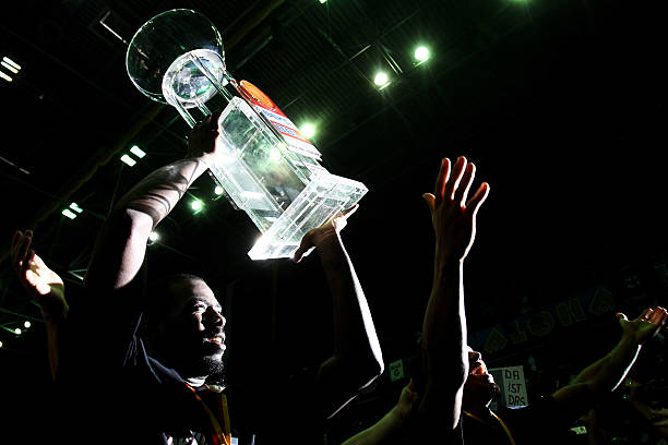 皇马上下一 皇马上下一