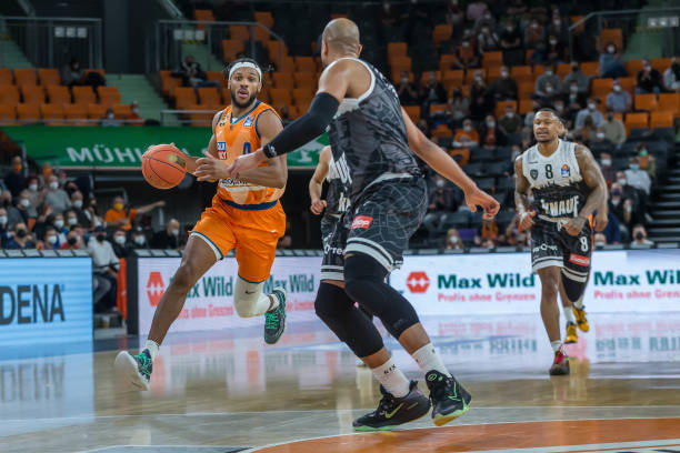 防守到中场 防守到中场