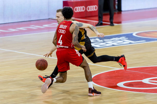 面临挑战 面临挑战